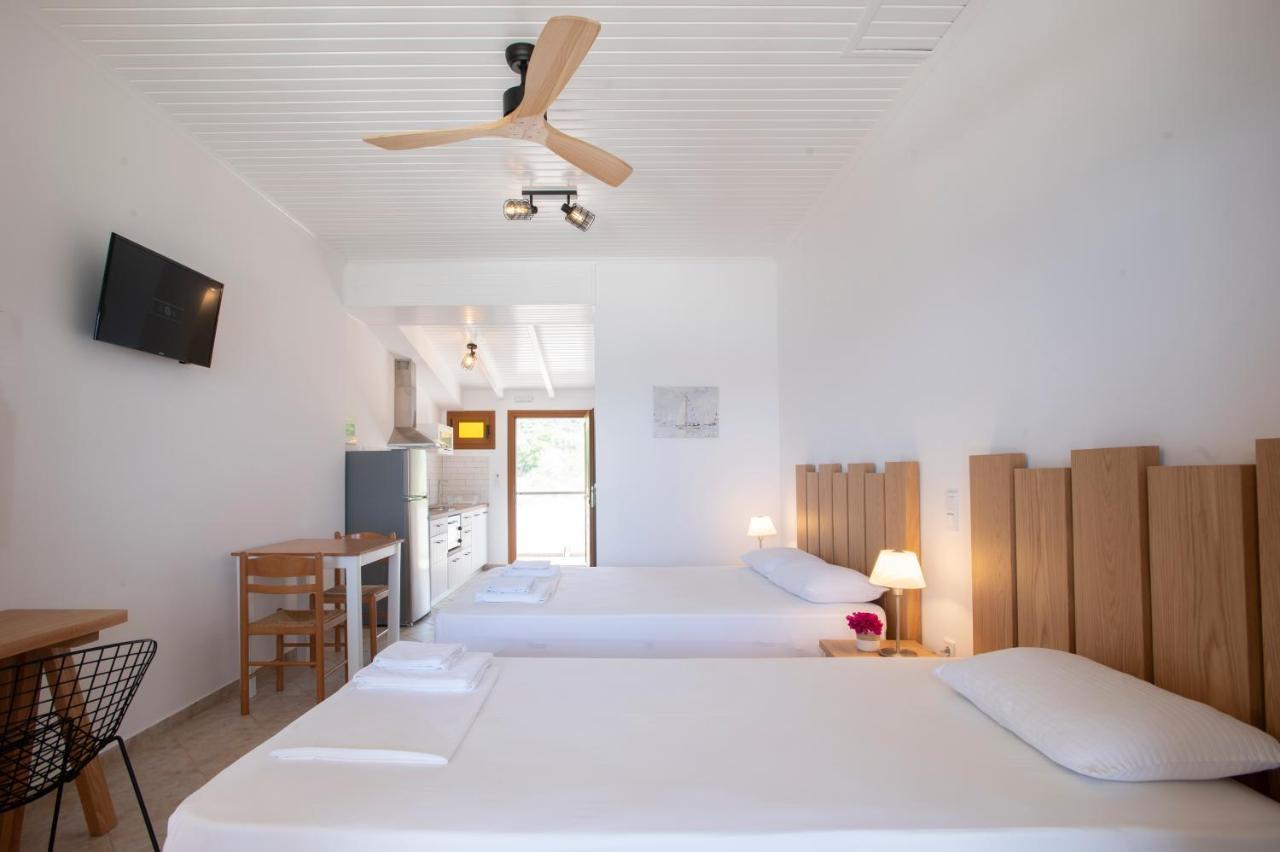 Asterias Apartment *