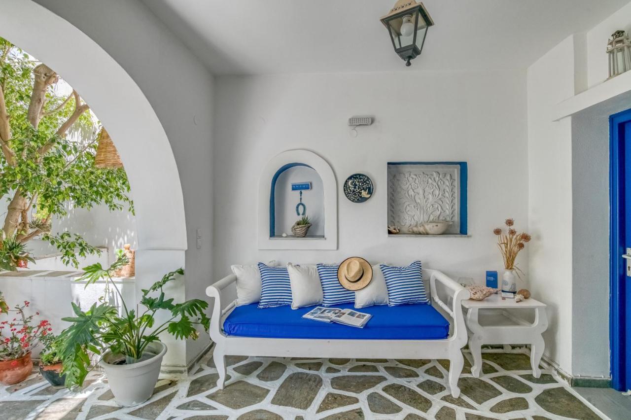 Alpha * Naousa (Paros)