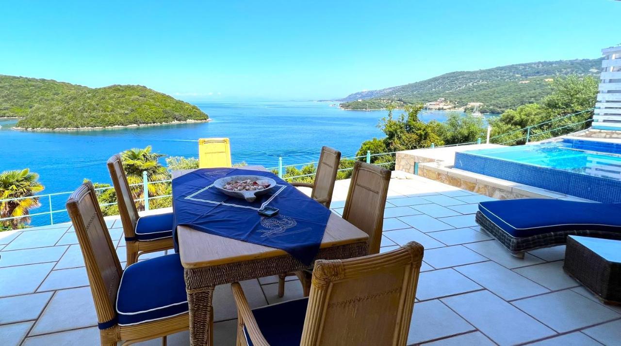 Azure & * Sivota (Epirus)