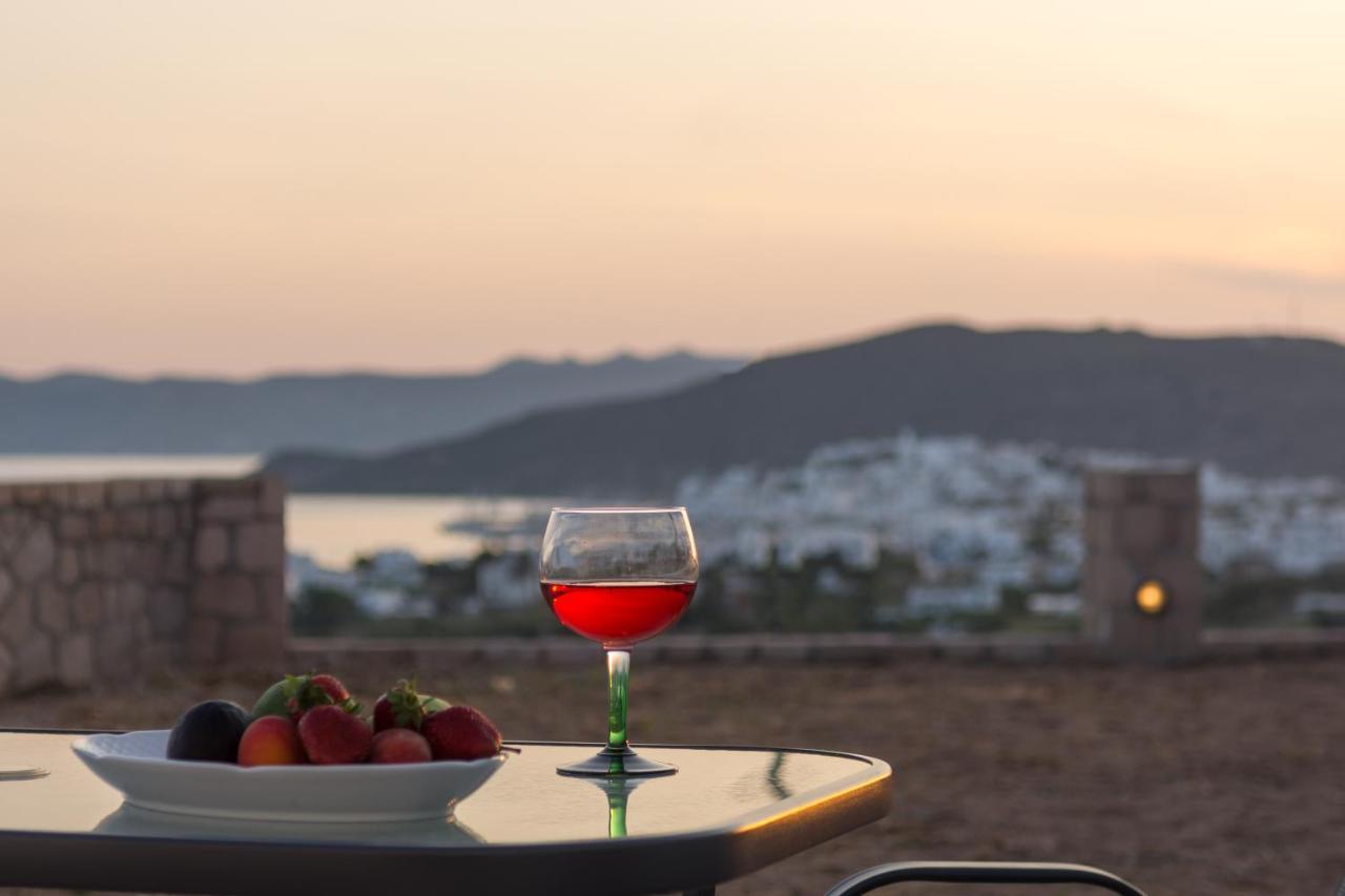 Sea & Garden View Parasporos Houses, Milos *