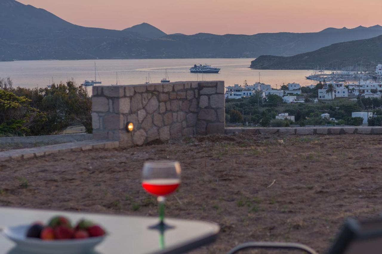 Apartment Sea & Garden View Parasporos Houses, Milos