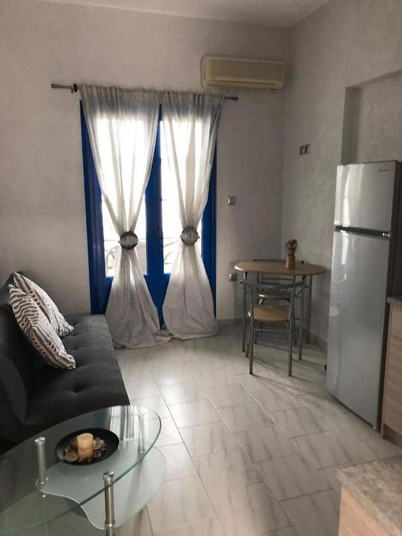 Aparthotel Athina *
