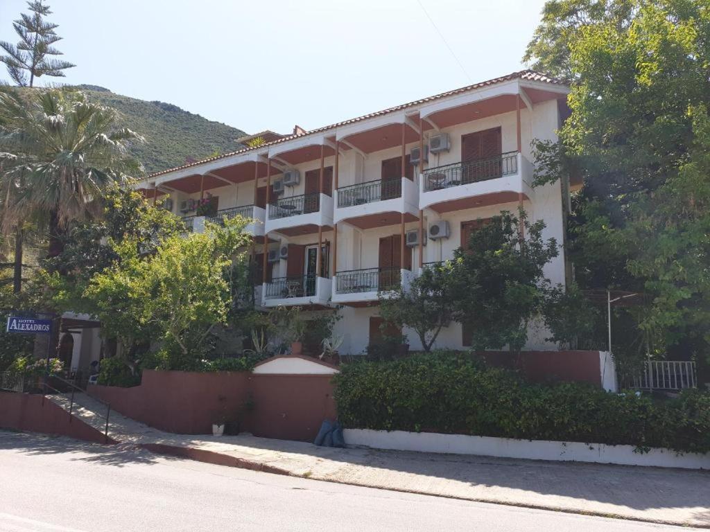 Hotel Alexandros B