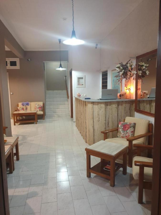 Alexandros B Hotel Nikiana