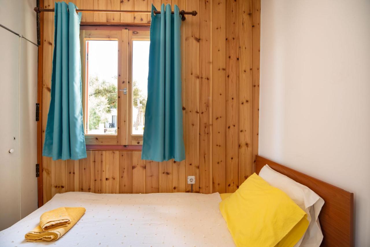 Apartment Milos & House Frangocastelo
