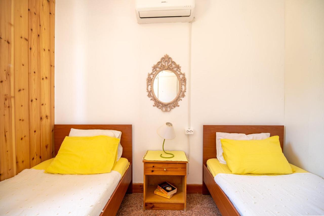Apartment Milos & House Frangocastelo