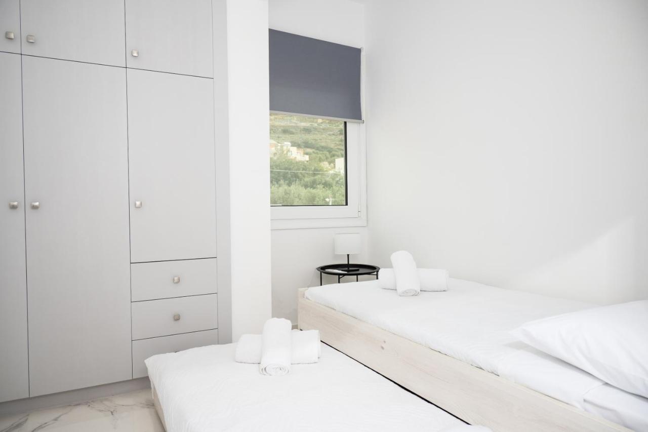 Apartment Athinais *
