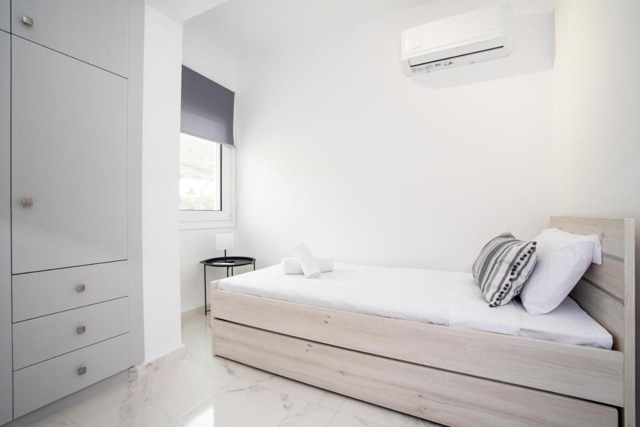 Apartment Athinais *