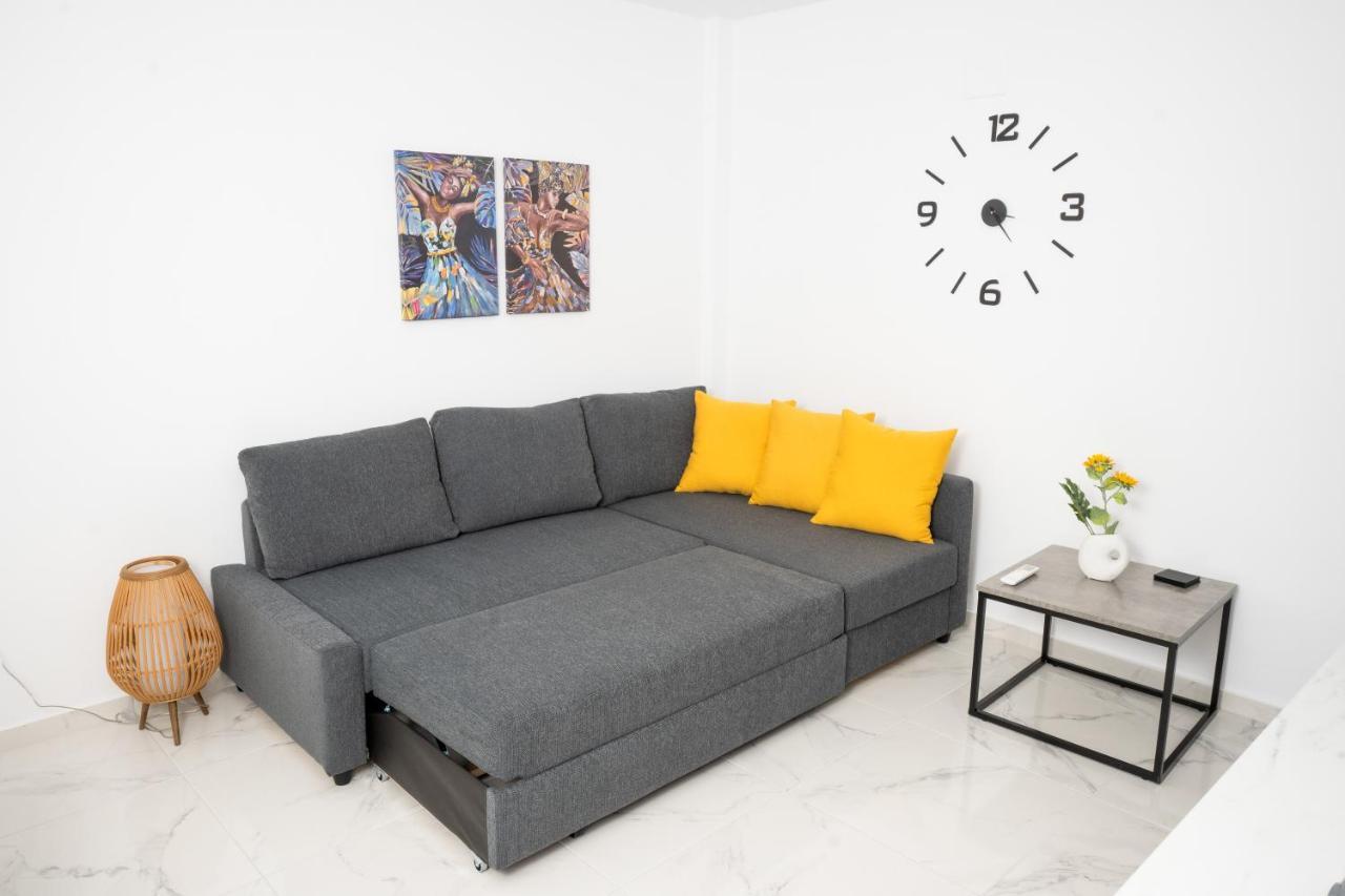 Apartment Athinais *
