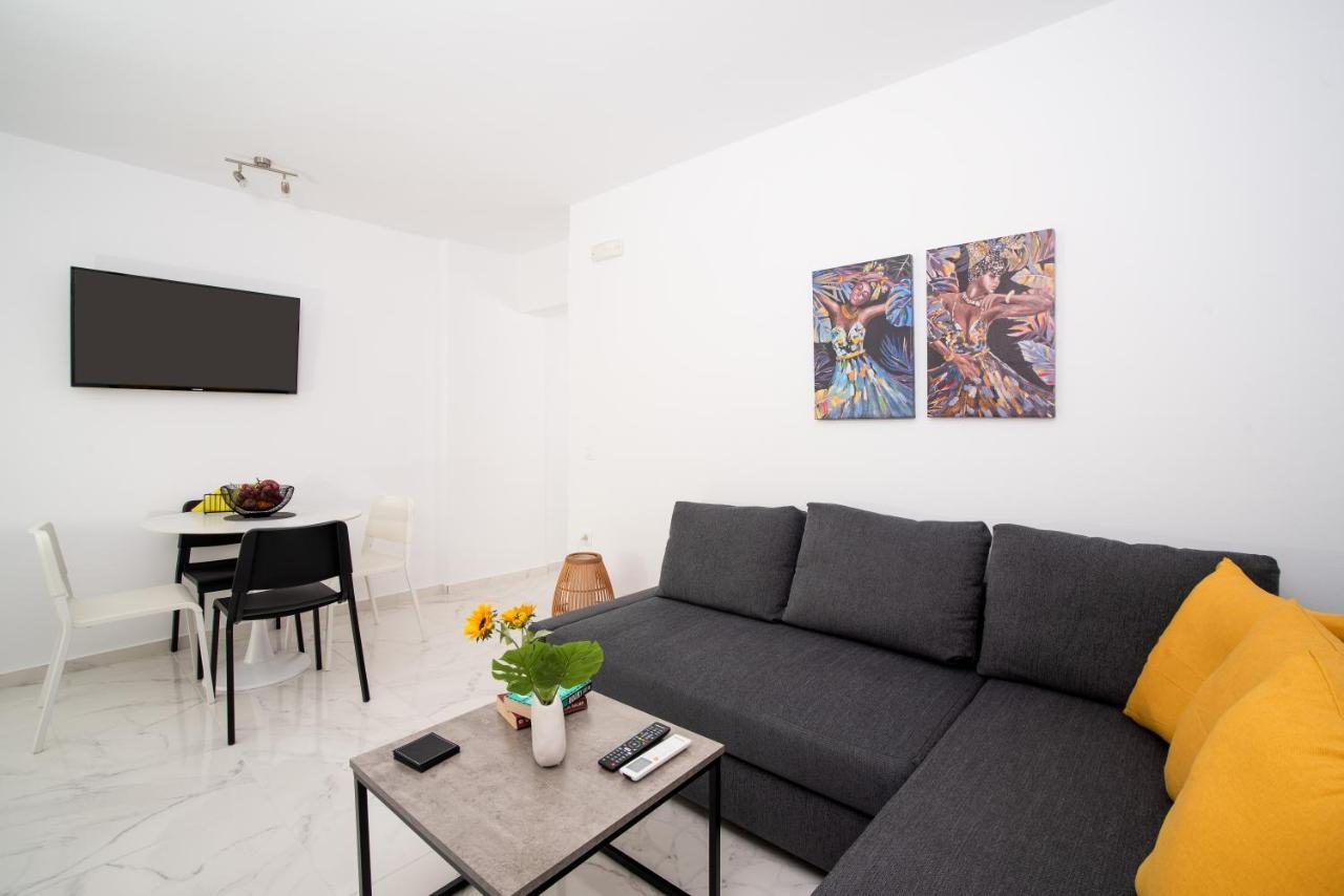 Apartment Athinais *