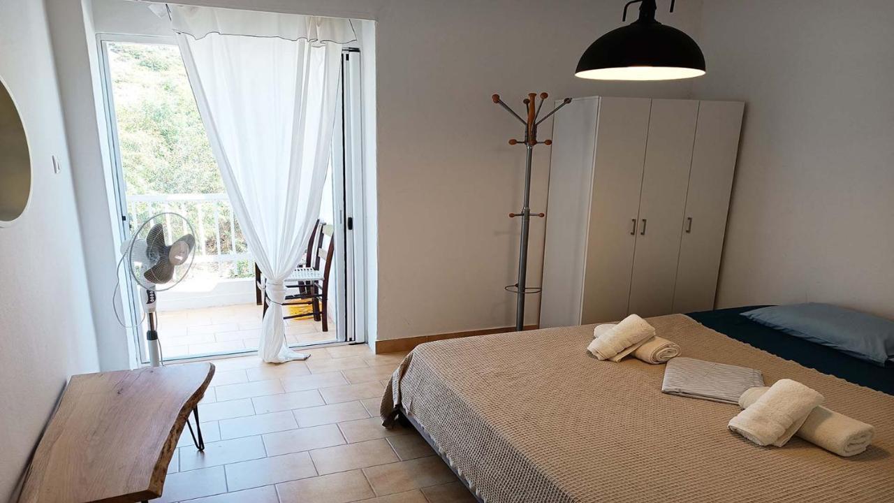 Breathtaking Sea View Apartment Mola Kalyva