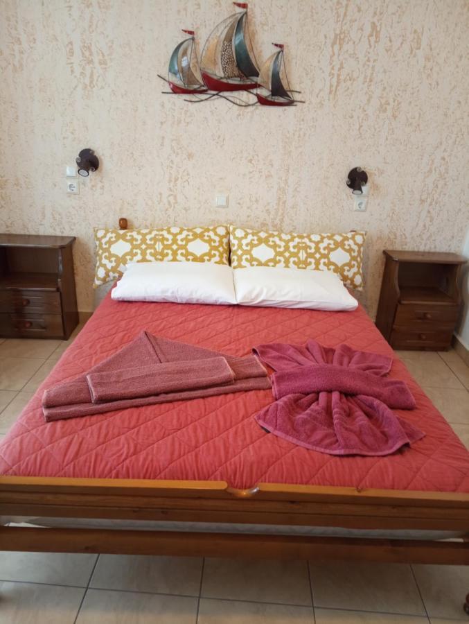 Nektaria On The