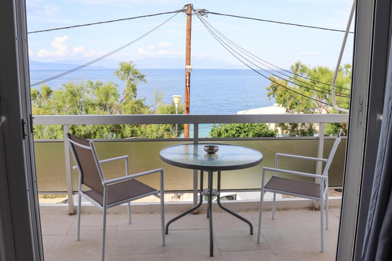 Coastal On The Pedestrian Road Apartment Paralia Akratas