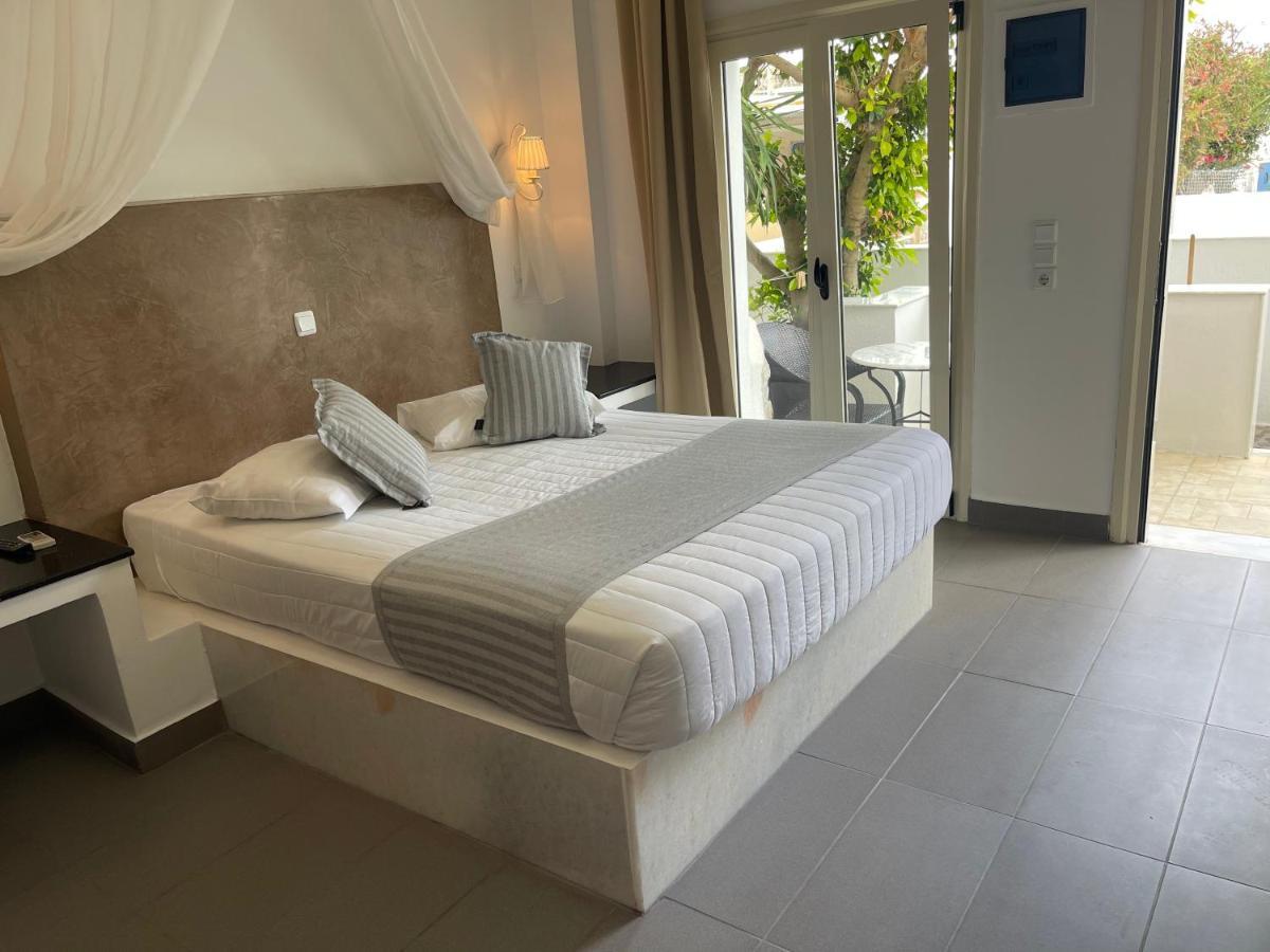 Danae Hotel 3*
