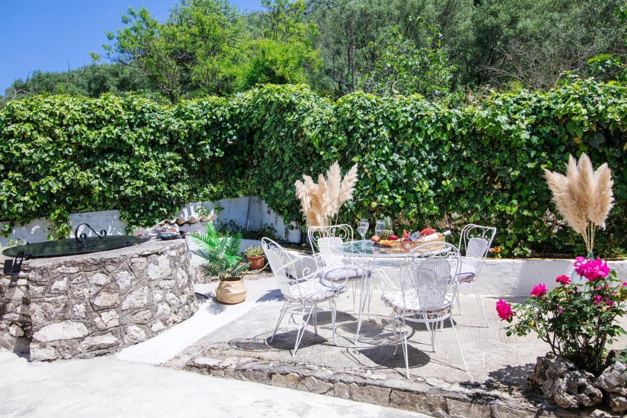 Villa Grande Terra With Swimming Pool