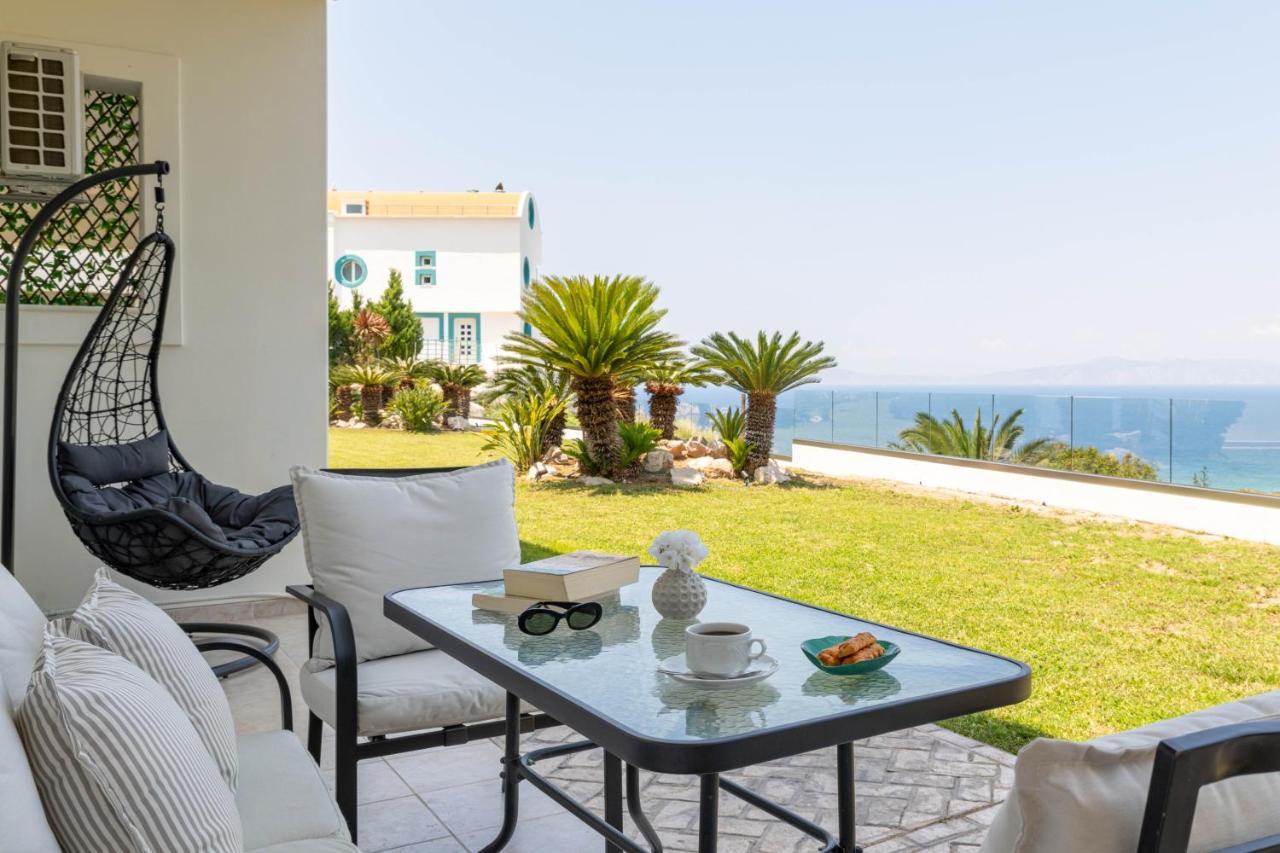 Island Hills Apartment *