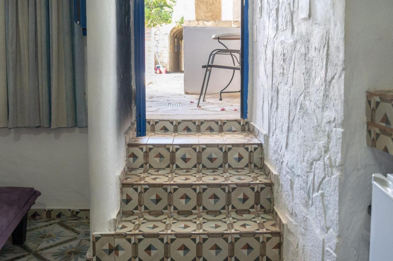 Alexandros By The - Serifos Guest house Livadakia