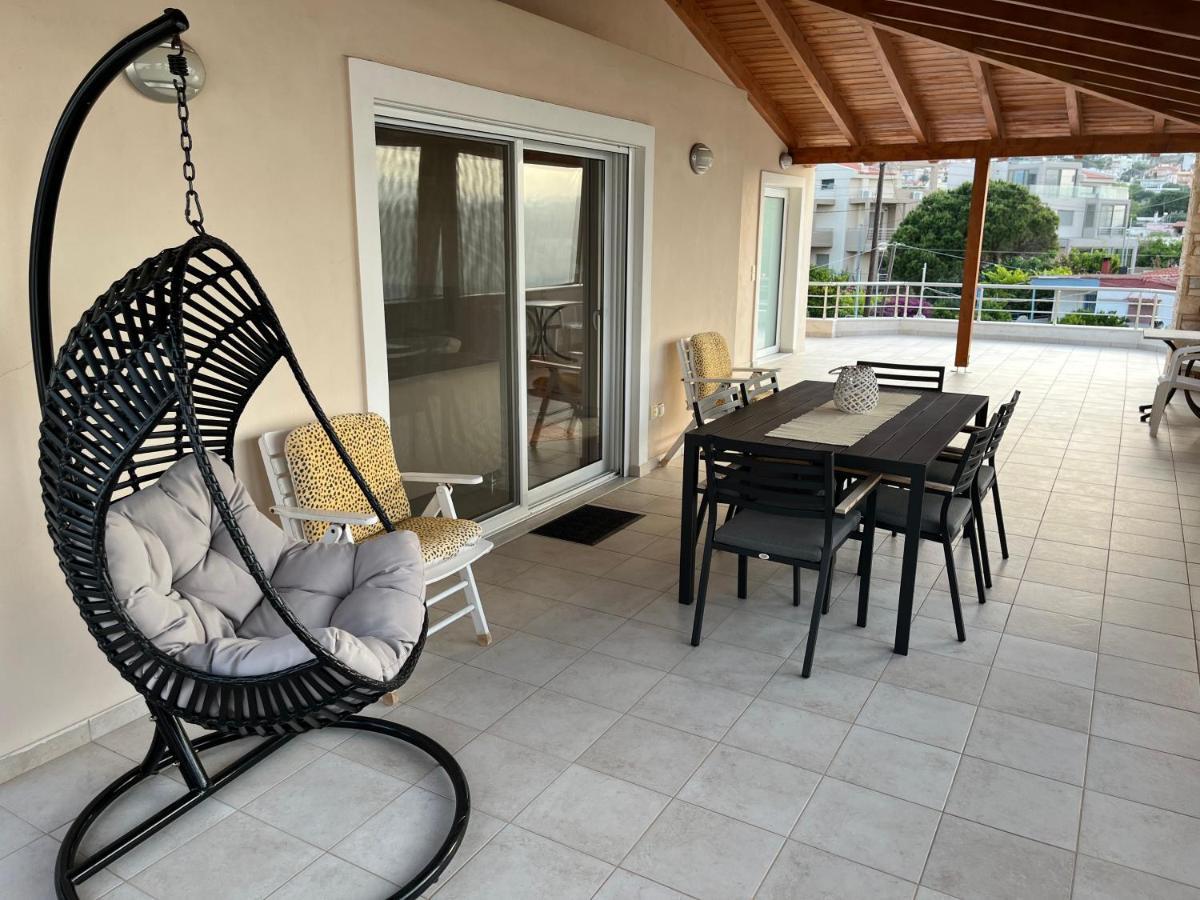 Chris Luxury Apartment,near Athens Airport! *