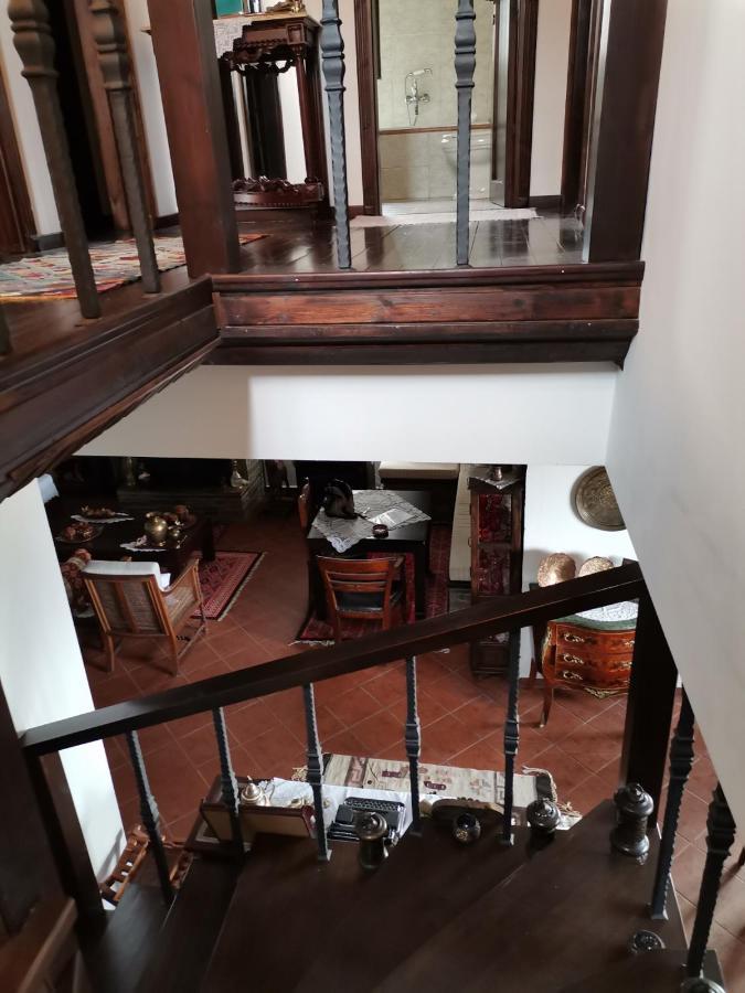 Luxury Apartment *