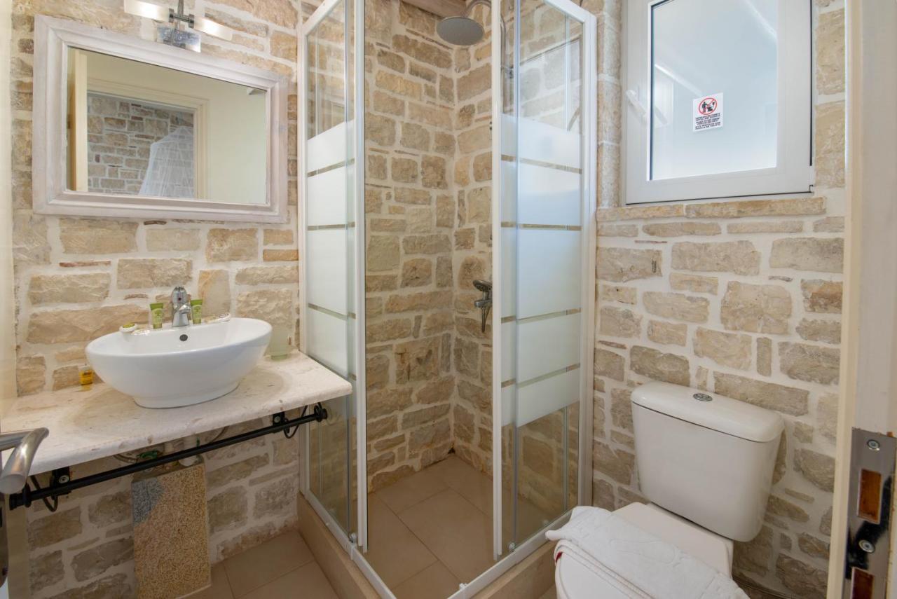 Ranias Dell Olivetto Apartment Gaios