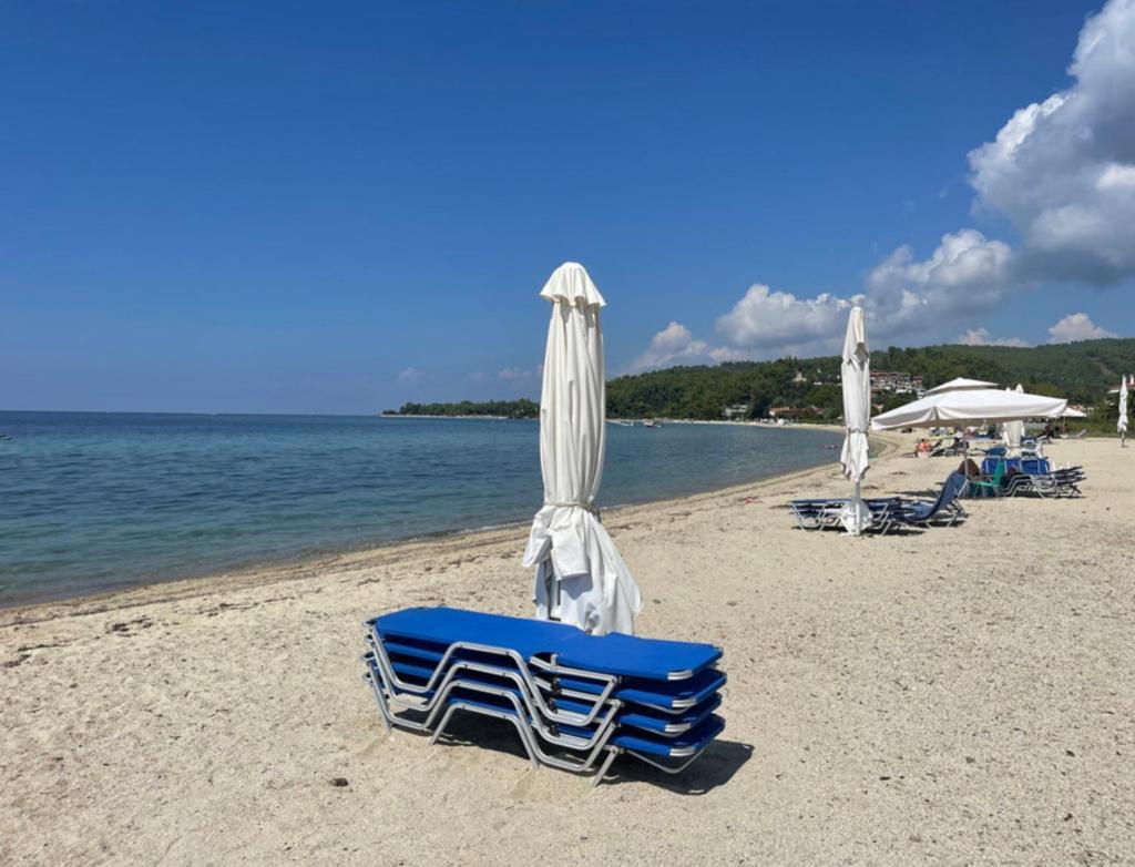Holiday home Stunning Beachfront For Rent