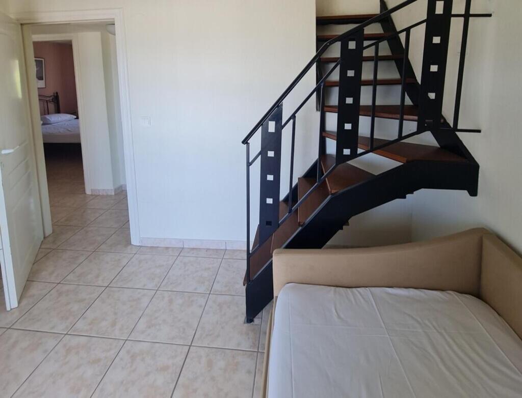 Holiday home Stunning Beachfront For Rent