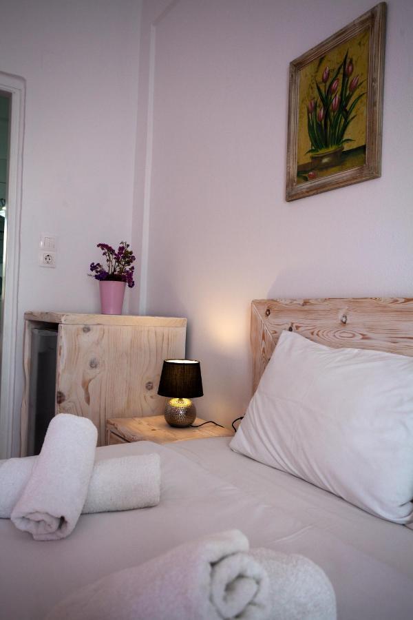 Stella's Place, Vlichada Guest house *