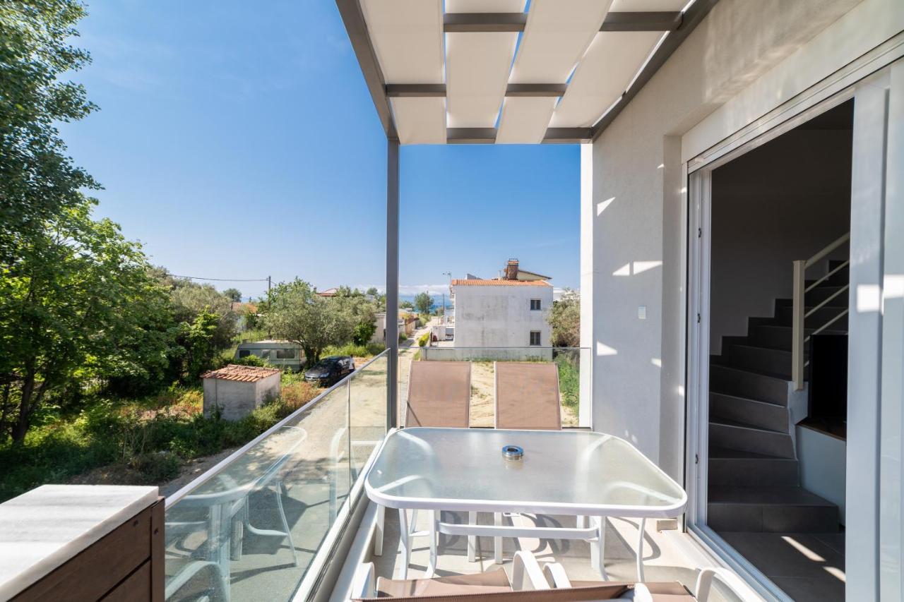 Kleoniki & Irida Residential Complexes Apartment Ofrinion