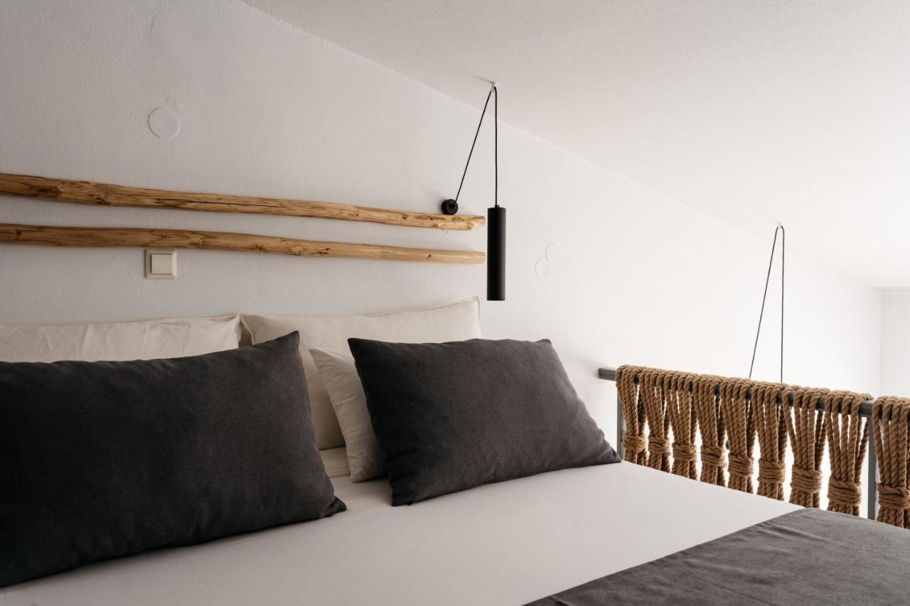 Petradi Lounge Hotel