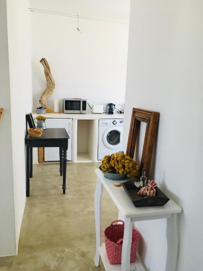Eos - De Charme Et Confort Pour 4 Personnes Pres De La Et Du Coeur De Koufonissi Apartment