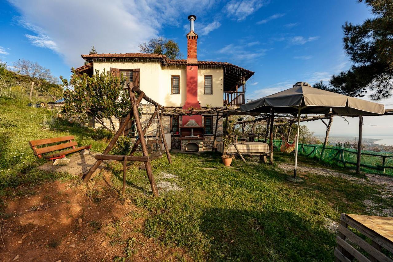 Halatsogiannis Mansion * Palaios Panteleimonas