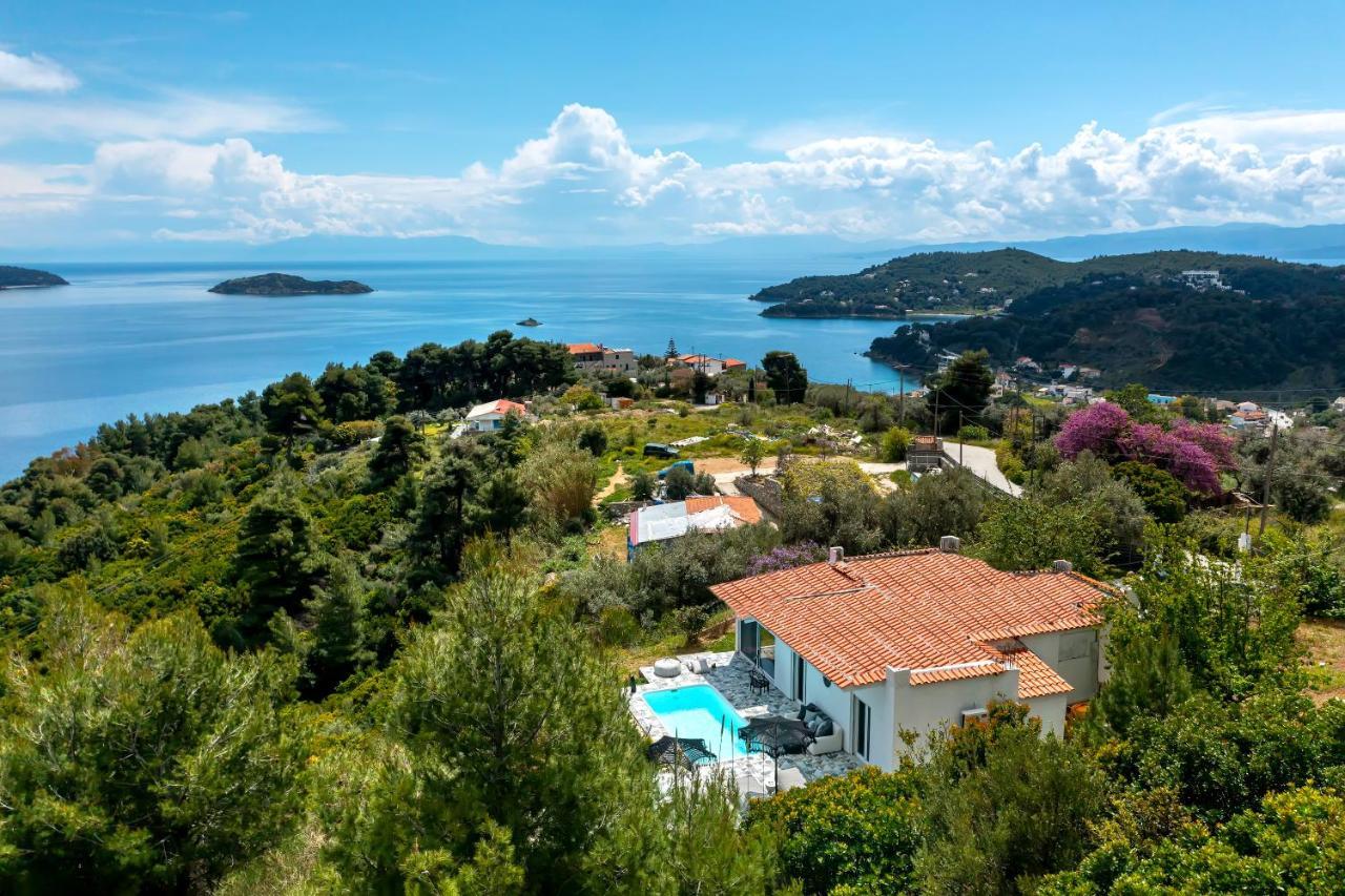Villa Indigo Boutique *