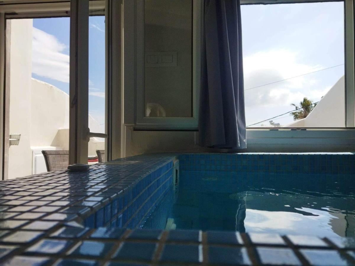 The Muses Of Santorini Private Jacuzzi Apartment