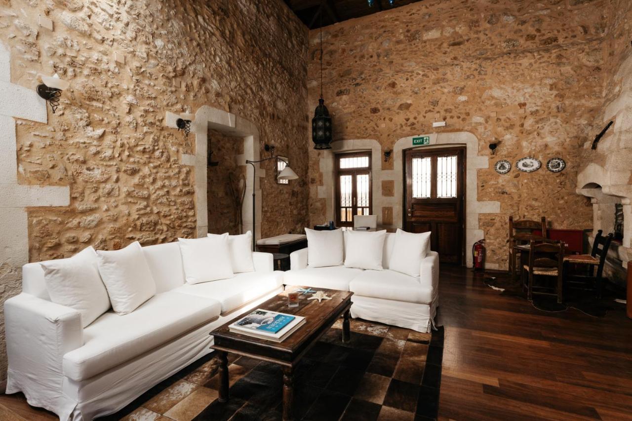 Petradi Lounge Hotel 4*