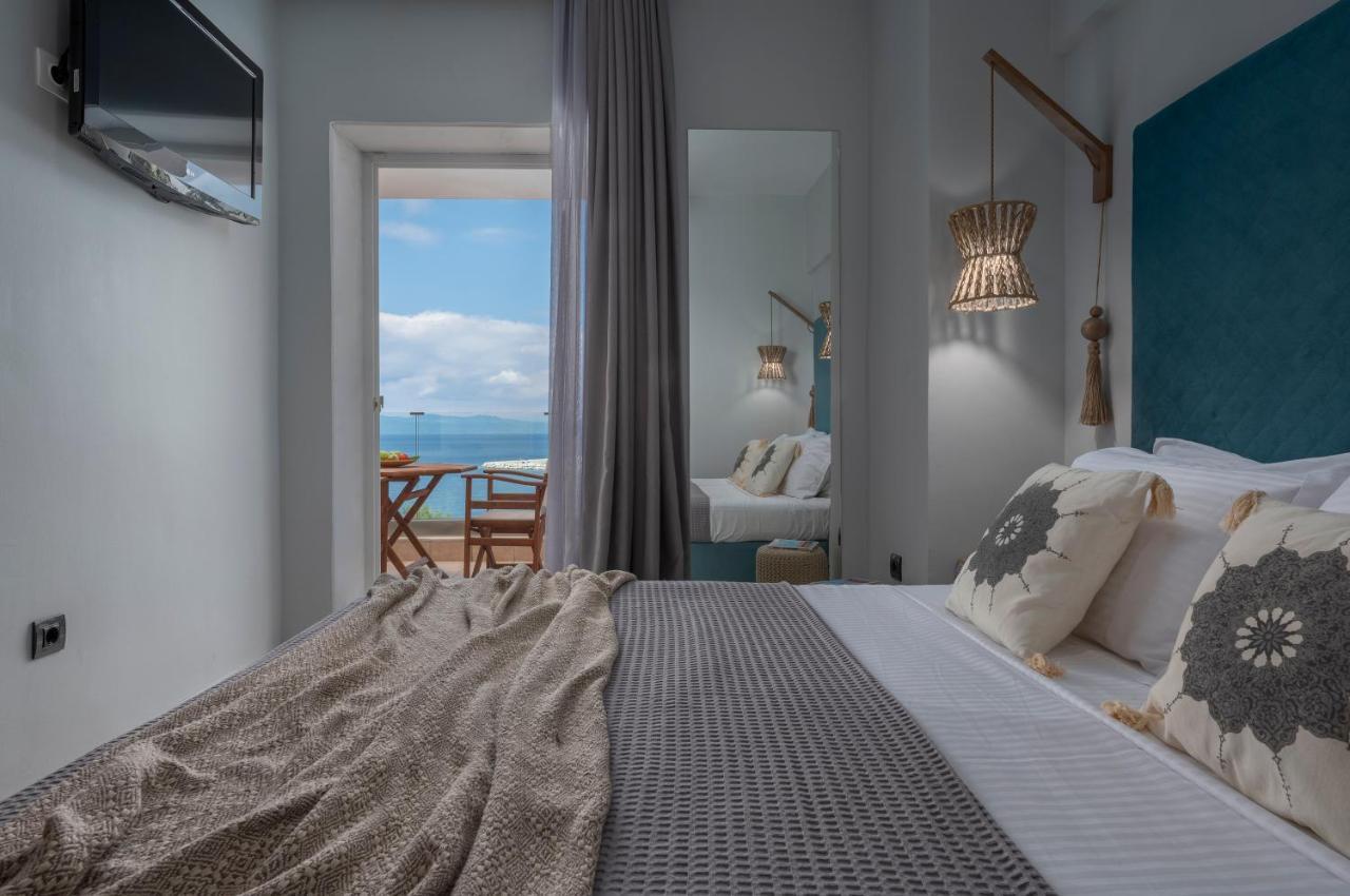 Seaside Paradise *