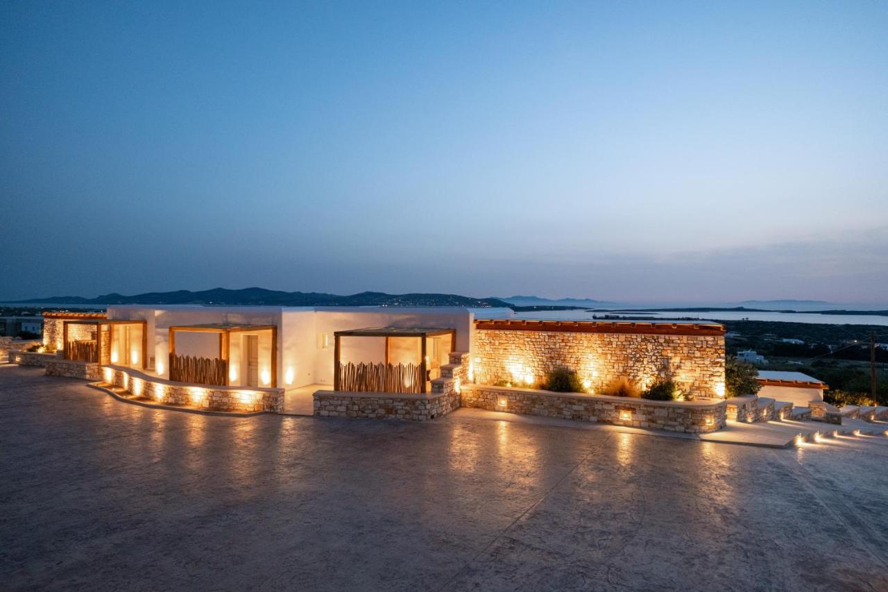 Anna Platanou * Agia Irini (Paros)