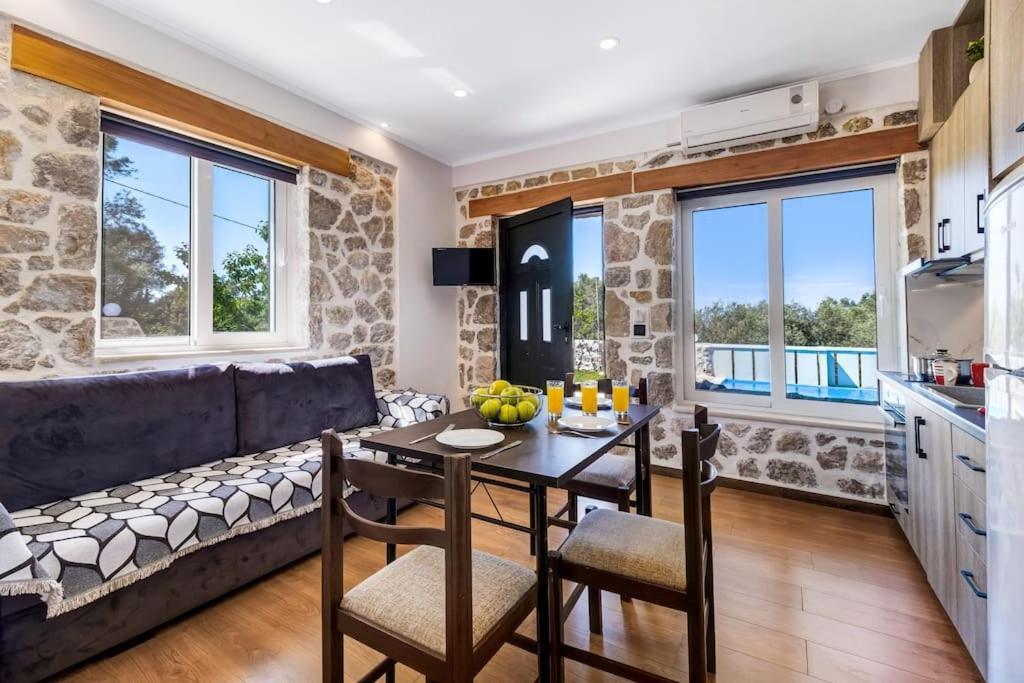 Sea View Apartment