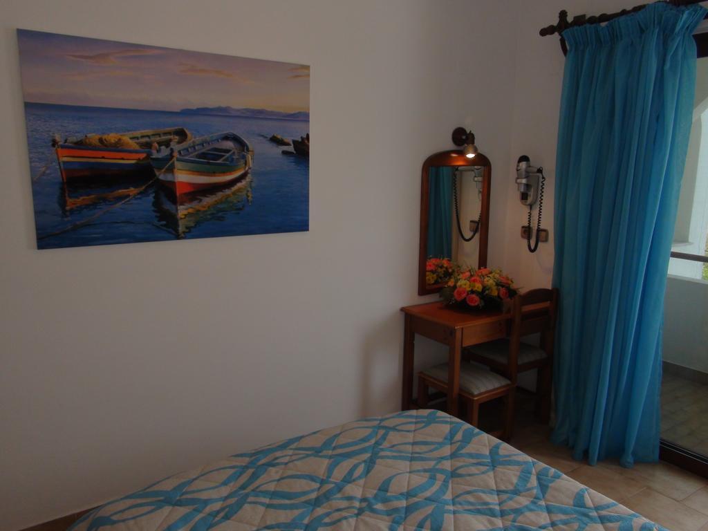 Oceanis Karpathos Town (Pigadia)