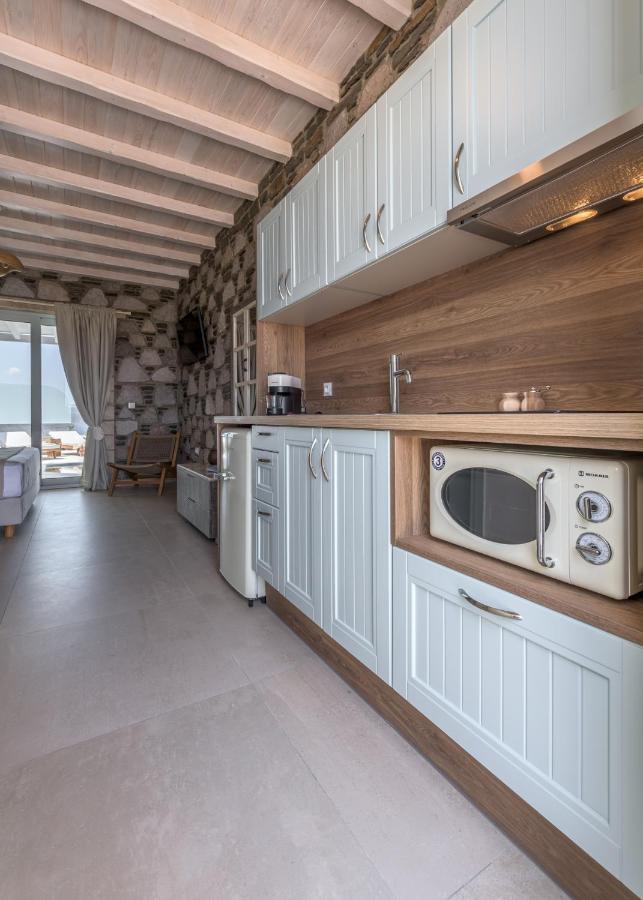 Apartment Hilltop Milos Mytakas