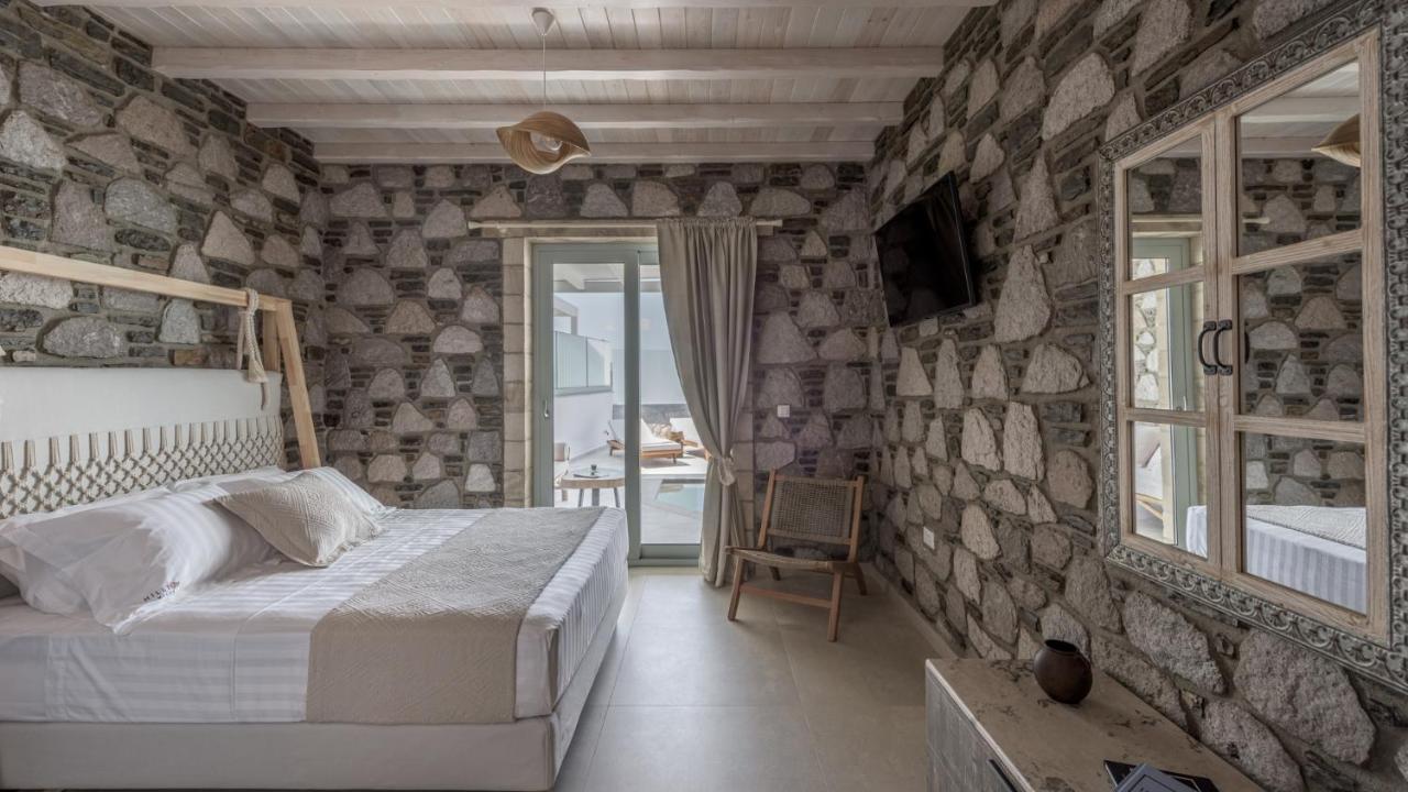 Hilltop Milos Apartment Mytakas