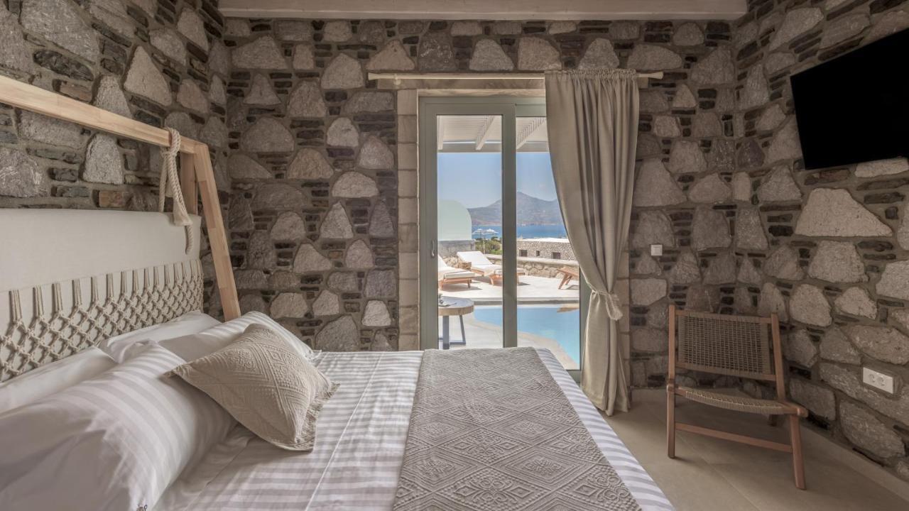 Hilltop Milos Apartment