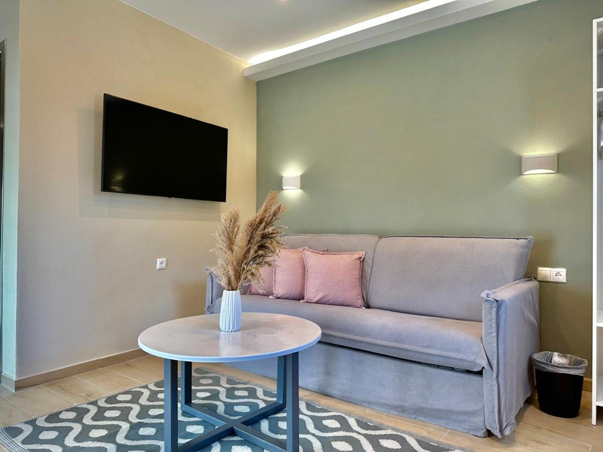 Life's Moments Apartment *