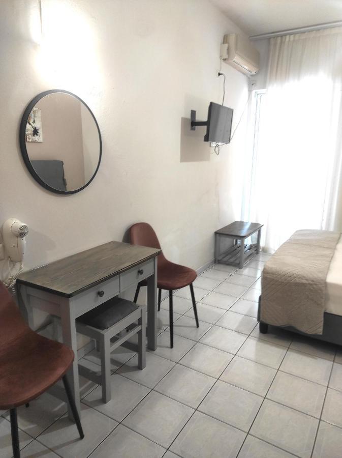 Posidon Aparthotel Loutra Edipsou (Evia)