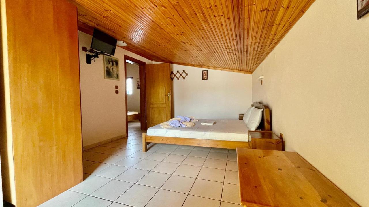 Karagiannis 2* Limenaria (Thasos)