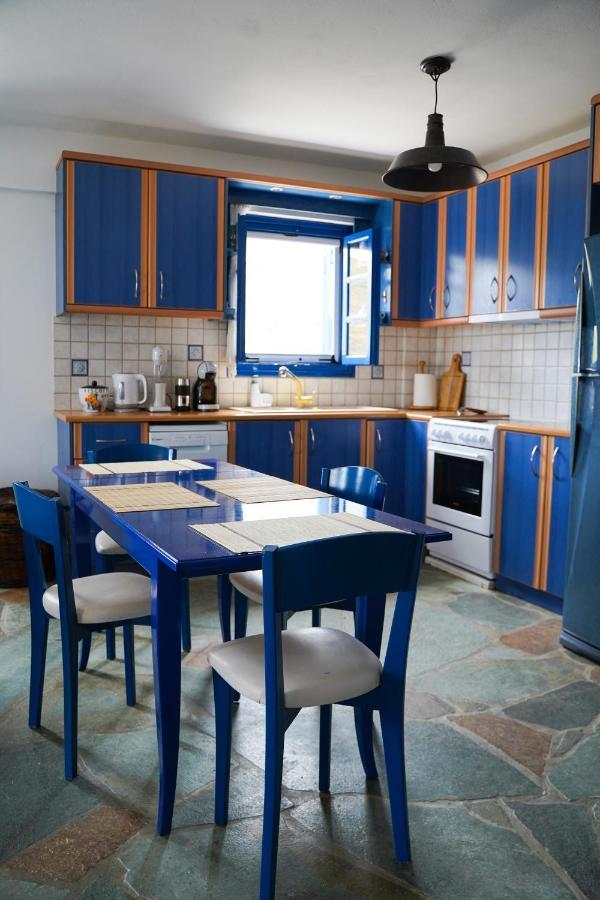 Serensea Bliss, Naousa, * Kythnos