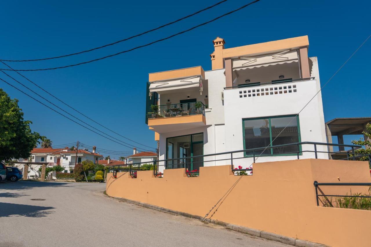 Apartment Aphrodite Ideal For Holidays In *