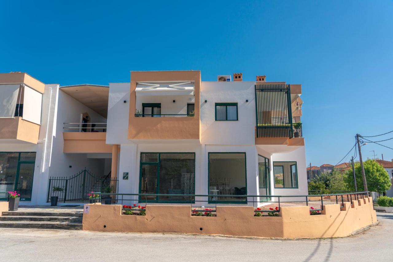 Apartment Aphrodite Ideal For Holidays In *