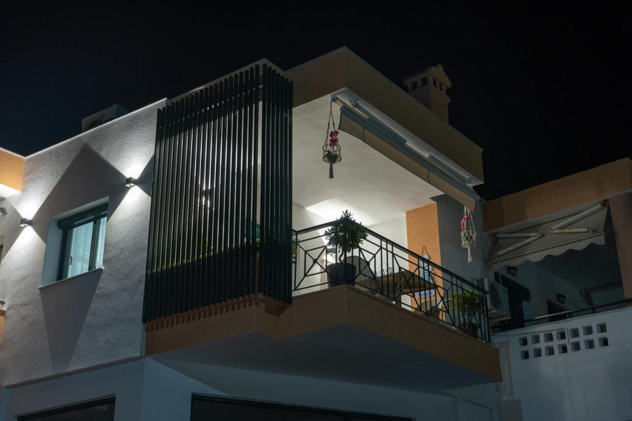 Apartment Aphrodite Ideal For Holidays In