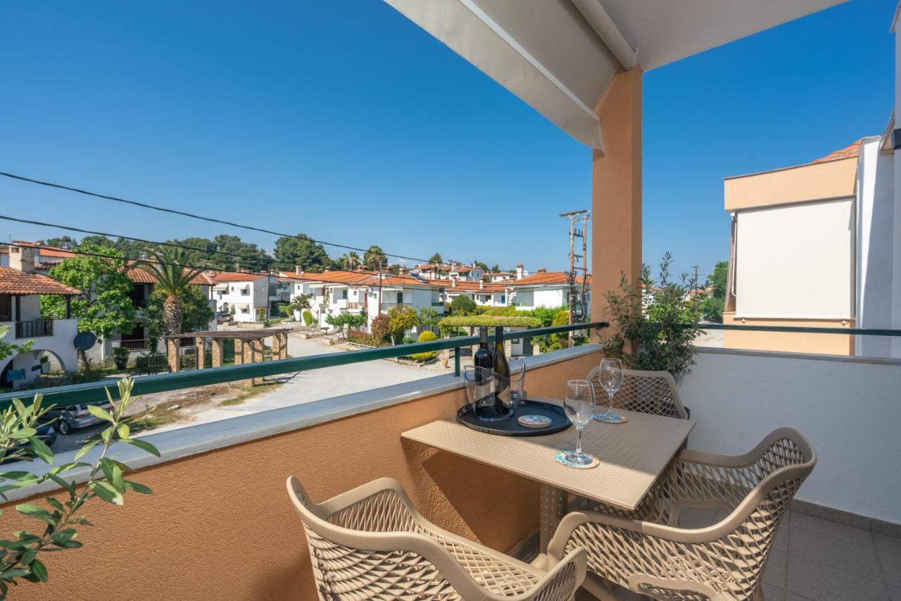 Apartment Aphrodite Ideal For Holidays In