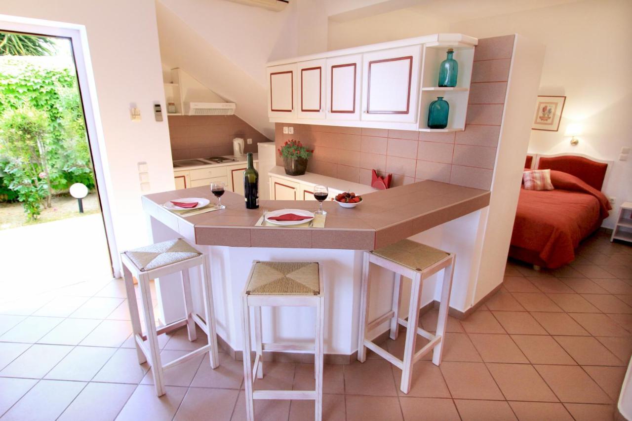 Nissia Traditional Residences Aparthotel 4*